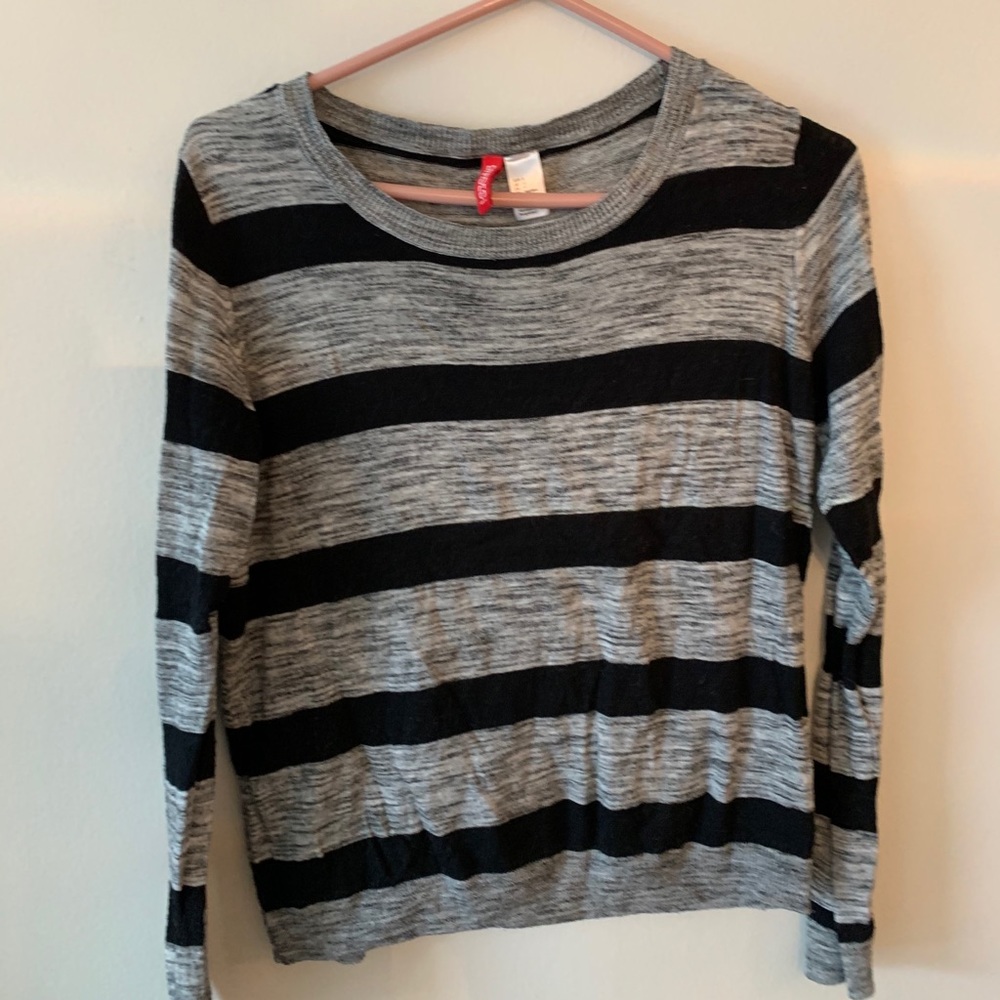 H&M top - Picture 2 of 2